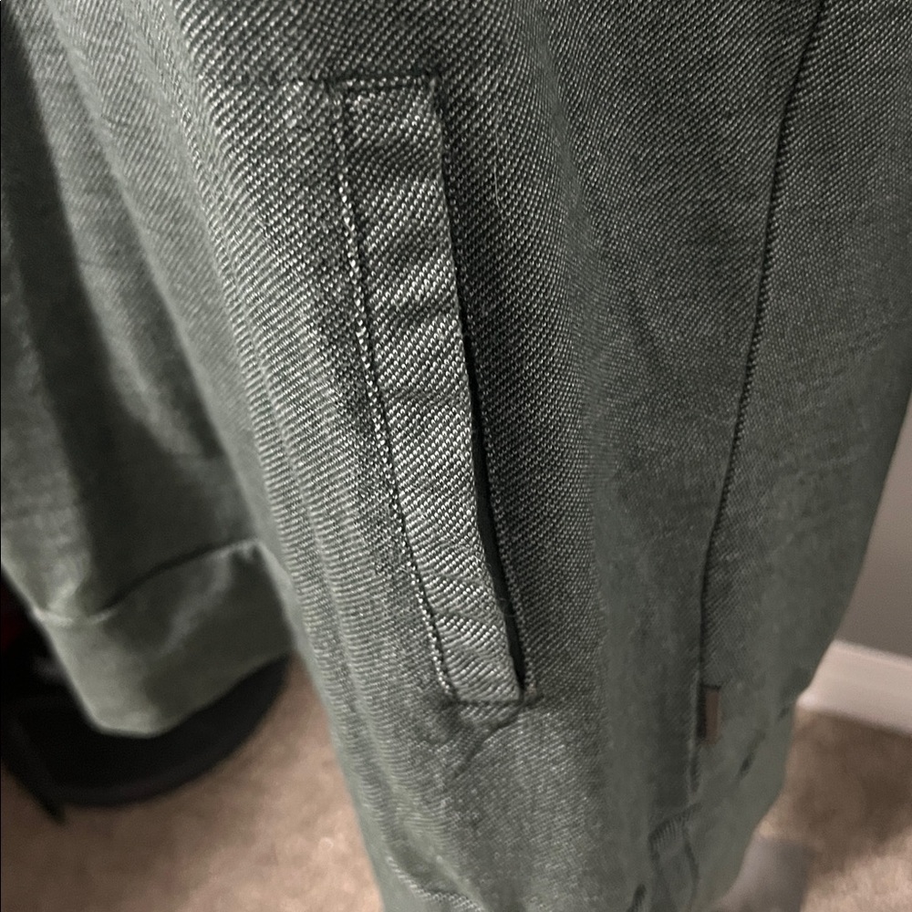 Emerald Nomis Hoodie | 50/50 Cotton-Poly Blend | Thumbhole Cozy Fit | Bundle🛍️ - Picture 6 of 14